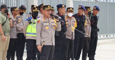 Personel Gabungan Polresta Deli Serdang Dan Instansi Lainnya Laksanakan Apel Persiapan Pengamanan Closing Ceremony PON XXI Tahun 2024 Aceh-Sumut.