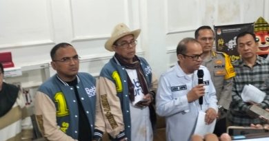 KPU Sumut Gelar Konferensi Pers Terkait Pemungutan Suara, Terjadi Kendala Akibat Bencana Alam