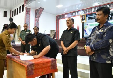 DPRD dan Pemkab Samosir Sepakati Ranperda RPJMD Samosir 2025 – 2029