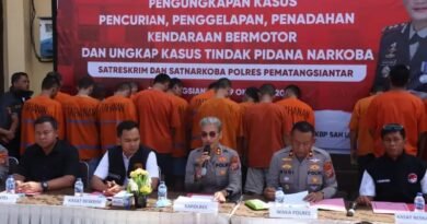 Pematangsiantar Konferensi Pers Pengungkapan Kasus ,Pencurian,Penggelapan,Penadahan Ranmor