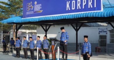 Rutan Kelas I Medan Laksanakan Upacara Peringatan HUT KORPRI2 Des 2025 – 13:00 WIB6 Rutan Kelas I Medan Laksanakan Upacara Peringatan HUT KORPRI ke-54Perbesar