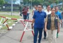 Edwin Dampingi Zita Salurkan Bantuan Presiden ke Korban Banjir di Sibolga dan Tapteng di Lanud Suwondo