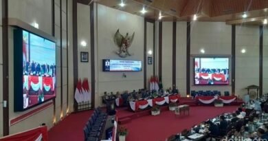 Suasana rapat paripurna DPRD Medan dengan agenda penetapan Program Pembentukan Peraturan Daerah (Propemperda).