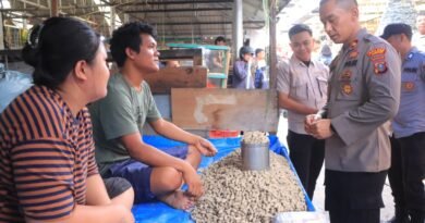 Wakapolres Samosir Bersama Forkopimda Pantau Ketersediaan Sembako Jelang Nataru