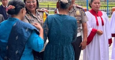 Kapolres Samosir Kunjungi Jemaat HKBP Bonandolok, Sekaligus Ajak Masyarakat Jaga Kenyamanan Desa