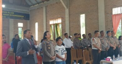 Kapolres Samosir Ikuti Kebaktian Minggu Bersama Jemaat GPI Pardomuan Rianiate Onanrunggu