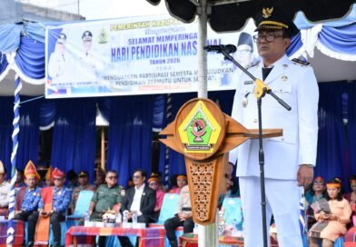Wabup Samosir Pimpin Upacara Hardiknas 2026, yang di Warnai Semangat Pendidikan dan Budaya