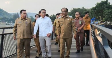 Wabup Samosir Sambut Kehadiran Wakil Walikota Medan di Waterfront Pangururan