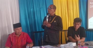 Sosialisasi Pembinaan Ideologi Pancasila dan Wawasan Kebangsaan Capai Dua Ribuan Warga Antusias Bersama Anggota DPRD Medan Antonius Tumanggor, Alboin Sidauruk, dan Camat Medan Barat