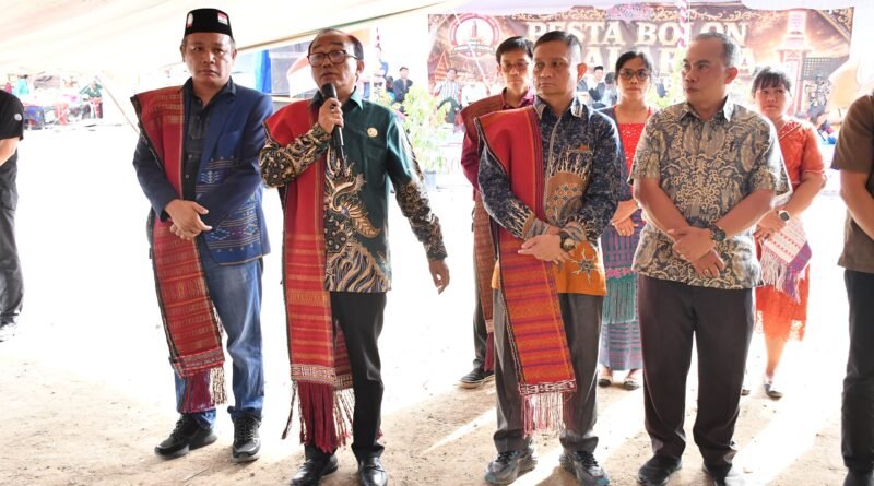 Wabup Samosir Apresiasi Pesta Bolon Sagala Raja, Sebagai Wujud Persatuan dan Pelestarian Budaya