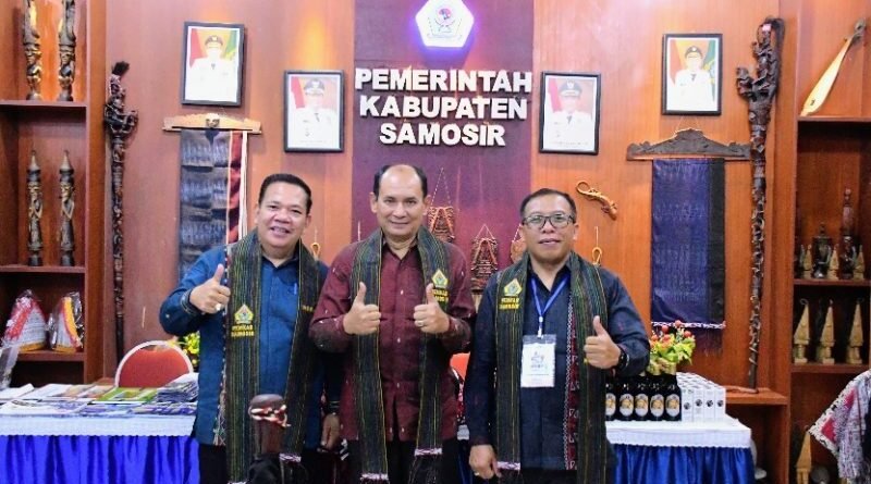 Pemkab Samosir Pamerkan Produk Unggulan Daerah pada PRSU ke-50