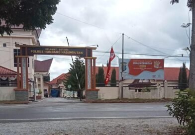 Oknum Pengacara (PS) Ngamuk dan Berkata Kasar Pada Petugas KBO Reskrim Polres Humabahas !!!