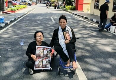 AKSI 1.000 LILIN GUNCANG MEDAN,  NURLINCE HUTABARAT S.Pd  DESAK KAPOLDA SUMUT IRJEN POL WHISNU — “JANGAN TUNGGU LAMA, TERANGKAN KEMATIAN WINDA LORENZA GOWASA!”