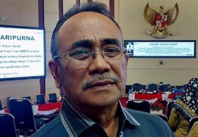 MEDANNoktahsumutcom Anggota Komisi III DPRD Medan, Godfried Effendy Lubis, menyoroti minimnya serapan anggaran hingga triwulan III 2026, khususnya di Dinas Pariwisata (Dispar) Kota Medan.