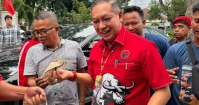 Wong Chun Sen Tarigan Tebar Kepedulian di Maulid Nabi, 100 Nasi Gratis untuk Warga Medan